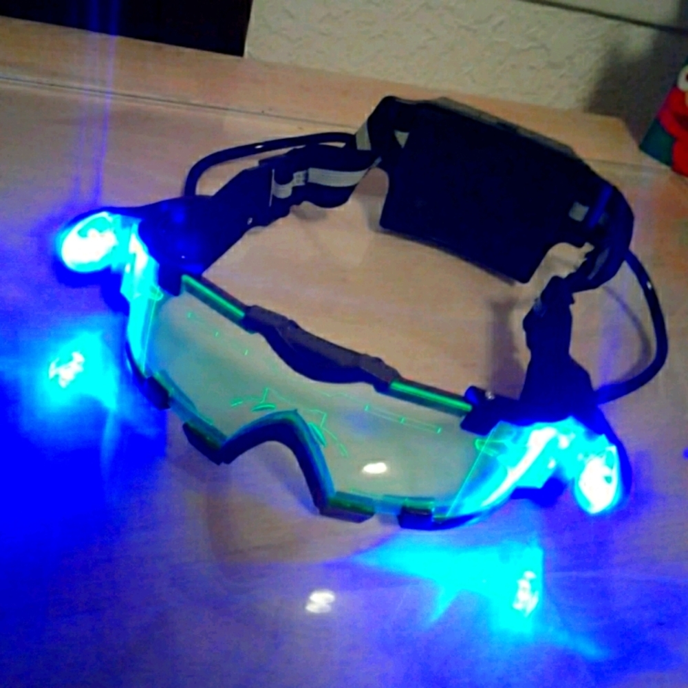 Light-up goggles